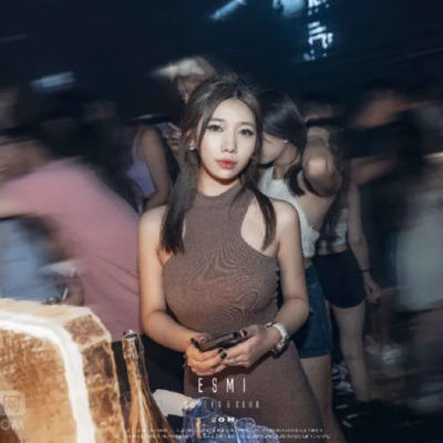 dj圣誕快樂歌英文版歌詞