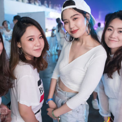 美麗花蝴蝶dj美女版