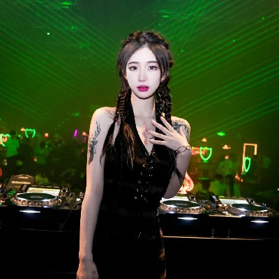 一直唱情歌dj版男生是誰