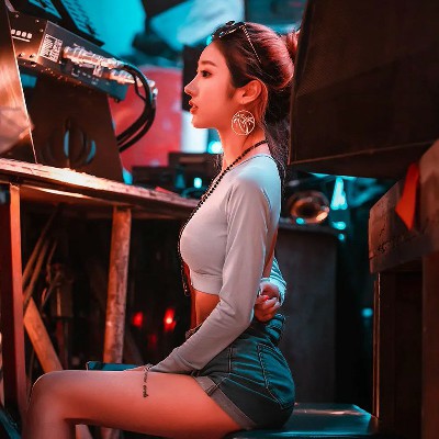 寶馬gt車載音樂dj