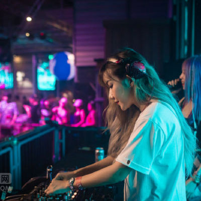 開車女生唱的歌曲dj